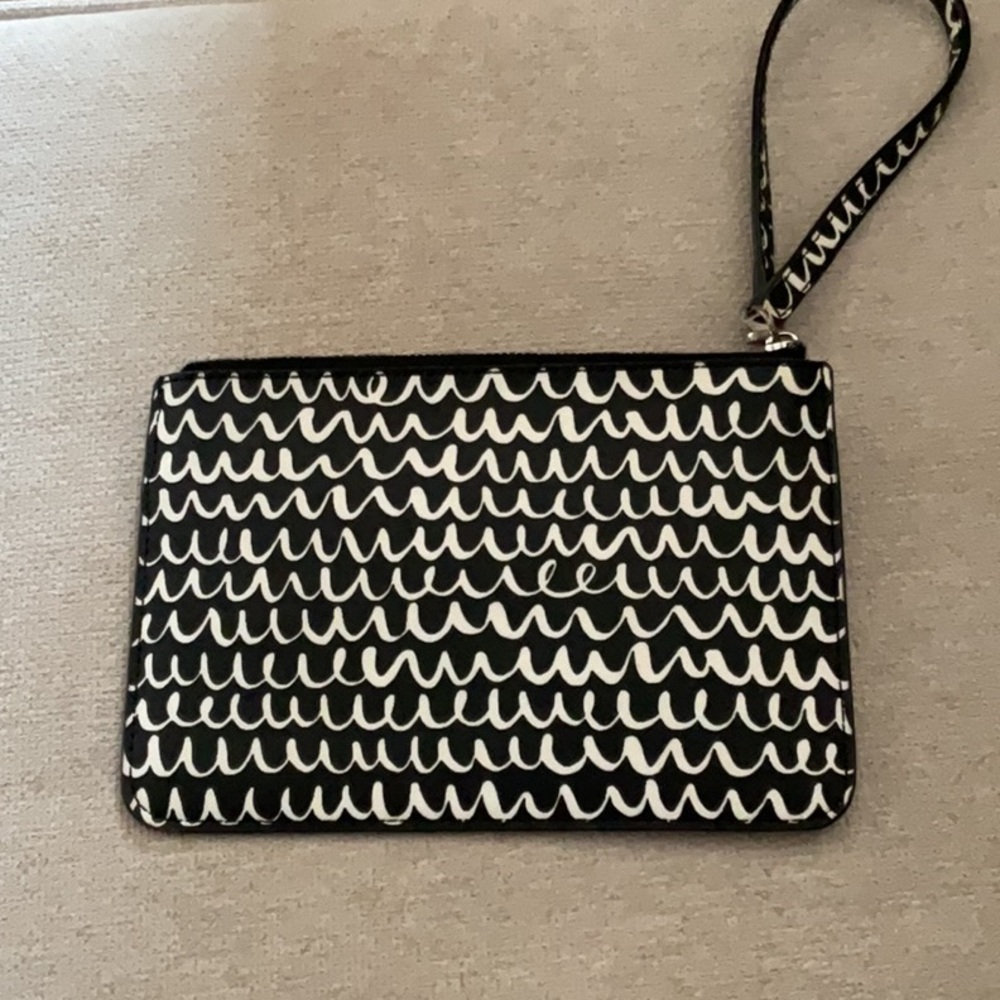 Kate spade wristlet - Picture 2 of 3